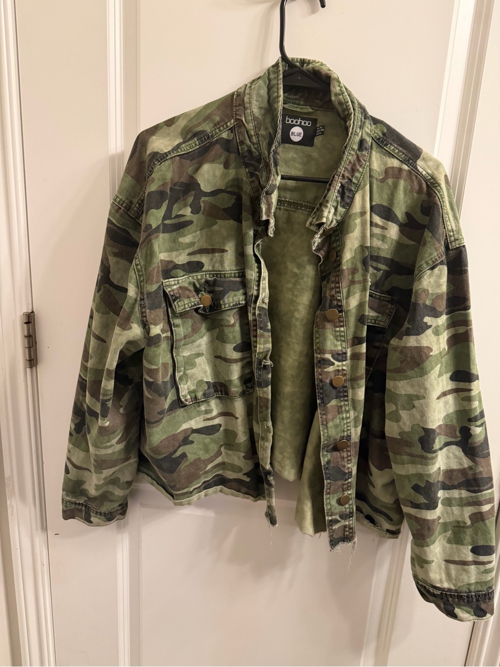 Boohoo Women's Camouflage Utility Jacket in Green